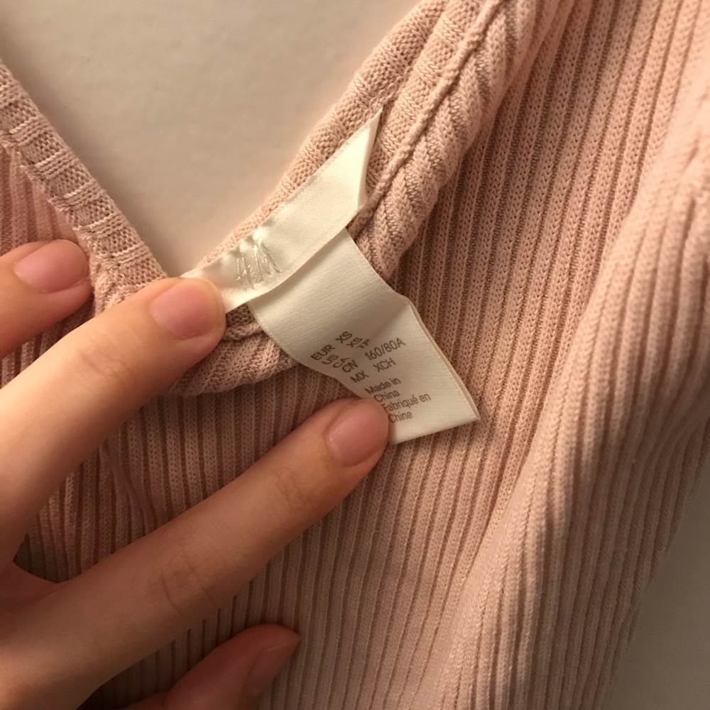 Sold🌷 - Picture 2 of 4